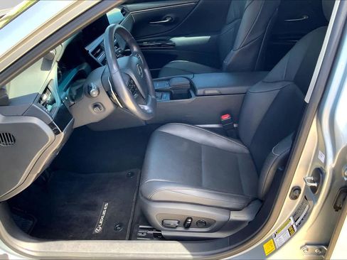 Used 2022 Lexus ES 350 w/ Premium Package FWD image 8