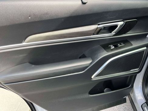 Used 2025 Kia Telluride SX Prestige X-Line image 5