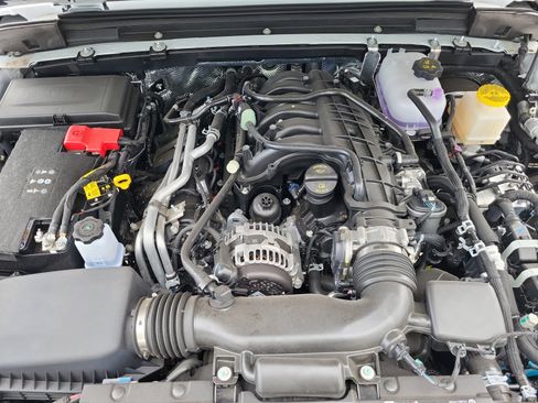 New 2025 Jeep Gladiator Sport image 22