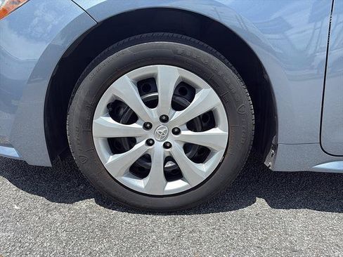 Used 2024 Toyota Corolla LE FWD image 9
