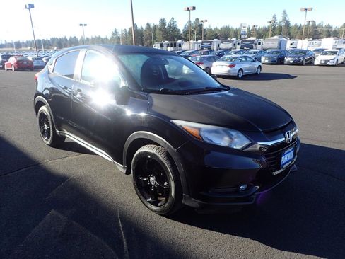 Used 2017 Honda HR-V EX image 7
