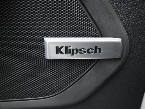 New 2026 Nissan Armada SL w/ Captain's Chari Seat Package image 21