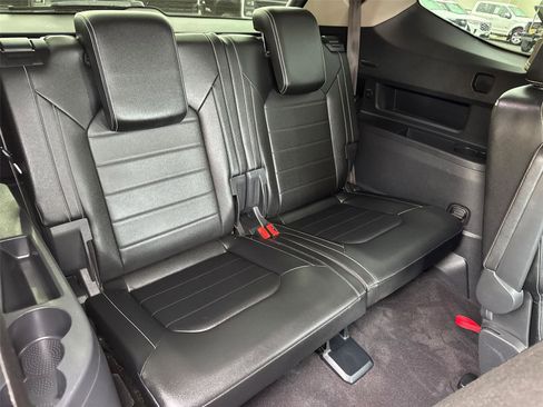 Used 2021 Volkswagen Atlas SEL Premium image 20