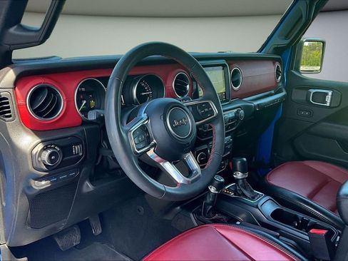 Used 2023 Jeep Wrangler Unlimited Rubicon 4xe AWD/4WD image 17