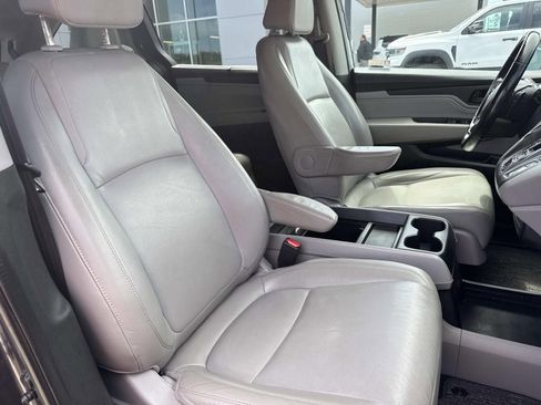 Used 2019 Honda Odyssey Touring image 12