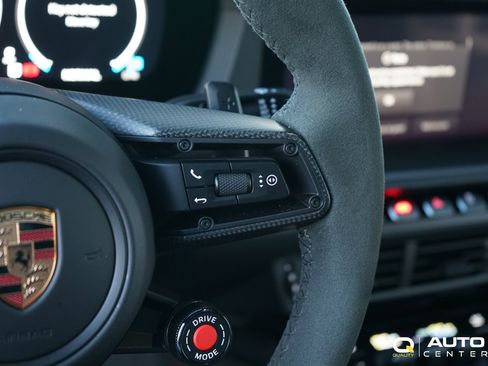 Used 2025 Porsche 911 Carrera 4 GTS image 30