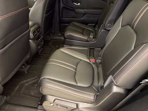 New 2026 Honda Pilot TrailSport image 18