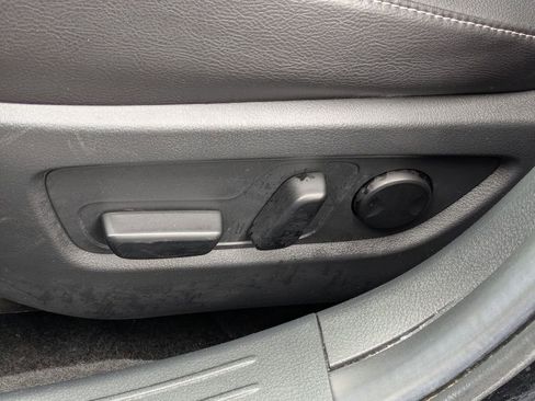 Used 2025 MAZDA CX-50 AWD 2.5 S w/ Premium Package image 14