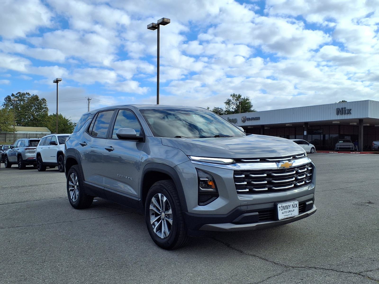 Used 2026 Chevrolet Equinox LT AWD/4WD image 19