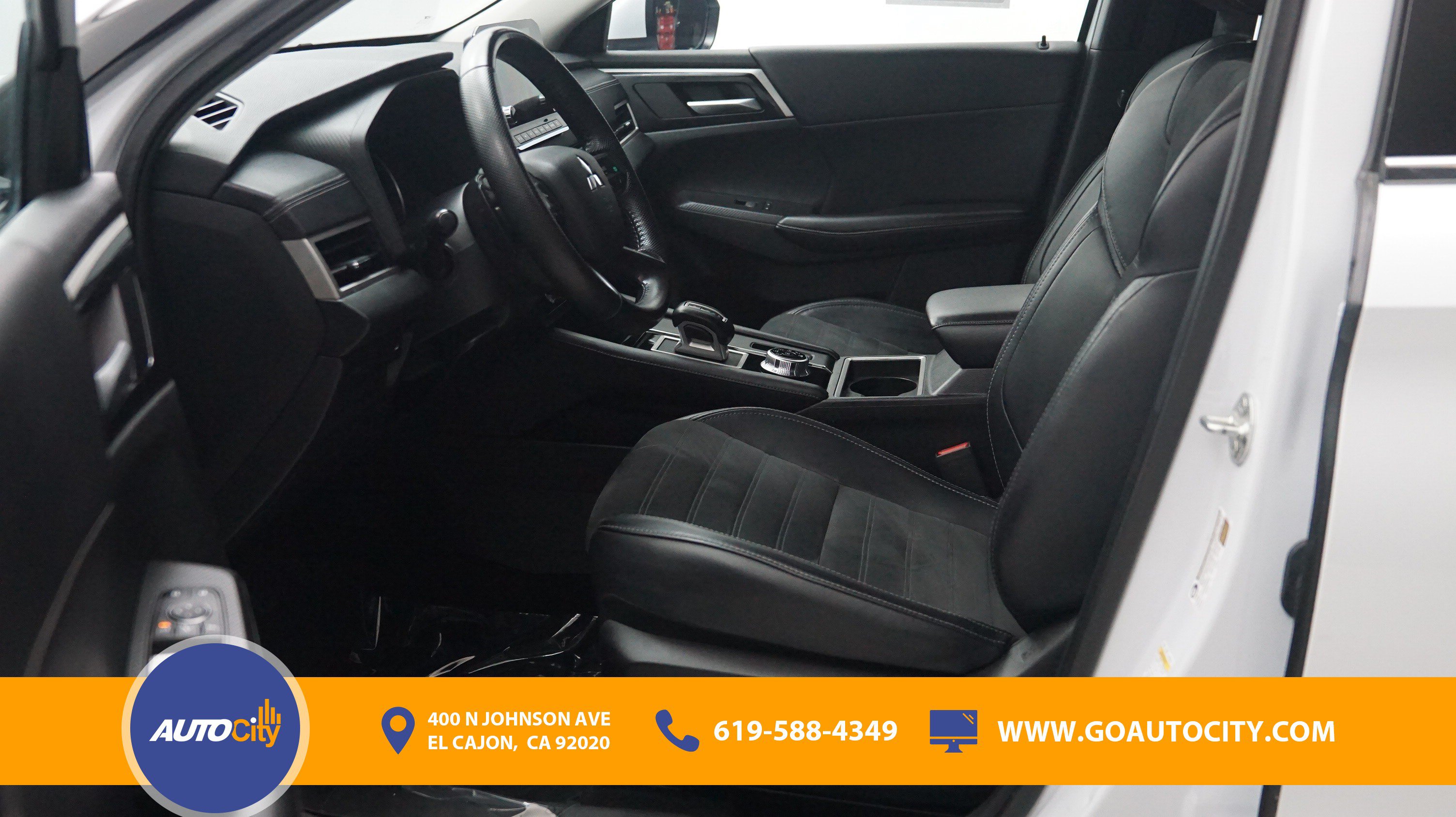 Used 2024 Mitsubishi Outlander SE AWD/4WD image 9
