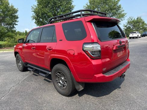 Used 2020 Toyota 4Runner SR5 Premium AWD/4WD image 4