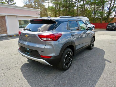 Used 2021 Chevrolet TrailBlazer LT w/ Convenience Package image 7