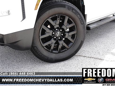 Used 2023 Nissan Frontier SV w/ Midnight Edition Package RWD image 41