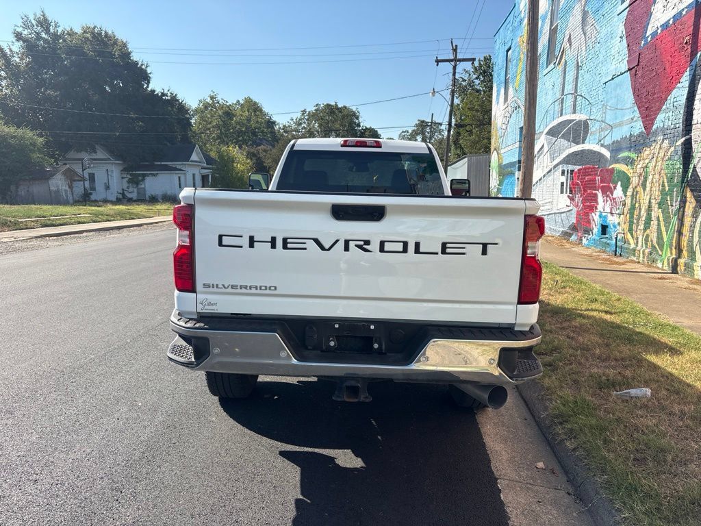 Used 2025 Chevrolet Silverado 3500 W/T AWD/4WD image 5