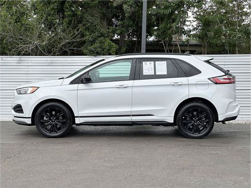 Used 2024 Ford Edge SE w/ Black Appearance Package AWD/4WD image 13