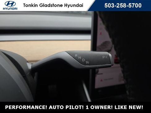 Used 2020 Tesla Model 3 Performance image 12