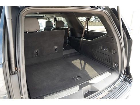 Used 2025 Chevrolet Suburban RST w/ Comfort Package image 33