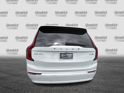 Used 2026 Volvo XC90 B6 Ultra w/ Protection Package AWD/4WD image 9
