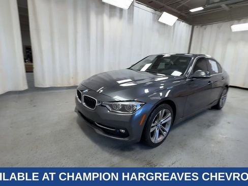 Used 2017 BMW 330i xDrive Sedan image 6