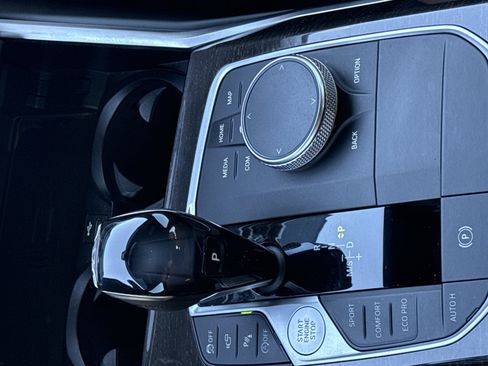 Used 2020 BMW 330i Sedan w/ Premium Package image 26