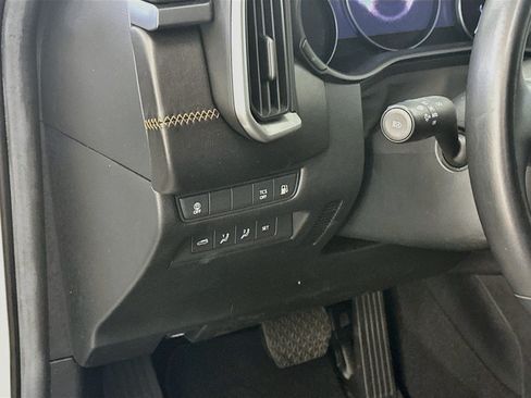 Used 2025 MAZDA CX-50 AWD 2.5 Hybrid w/ Premium Pkg image 17