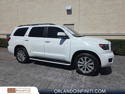 Used 2014 Toyota Sequoia Limited image 1