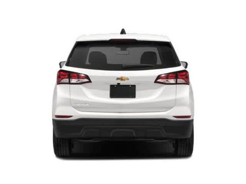 Used 2023 Chevrolet Equinox RS FWD image 5