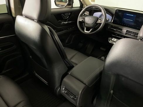 Used 2025 Lincoln Corsair Reserve image 34