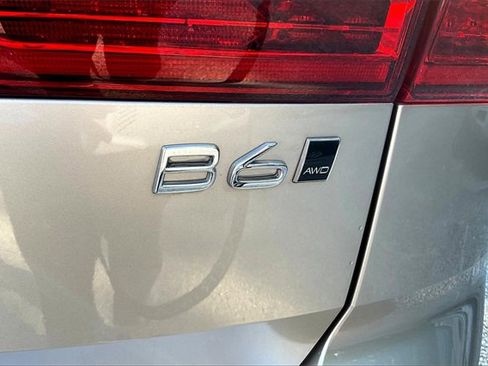 Certified 2023 Volvo XC60 B6 Ultimate image 8