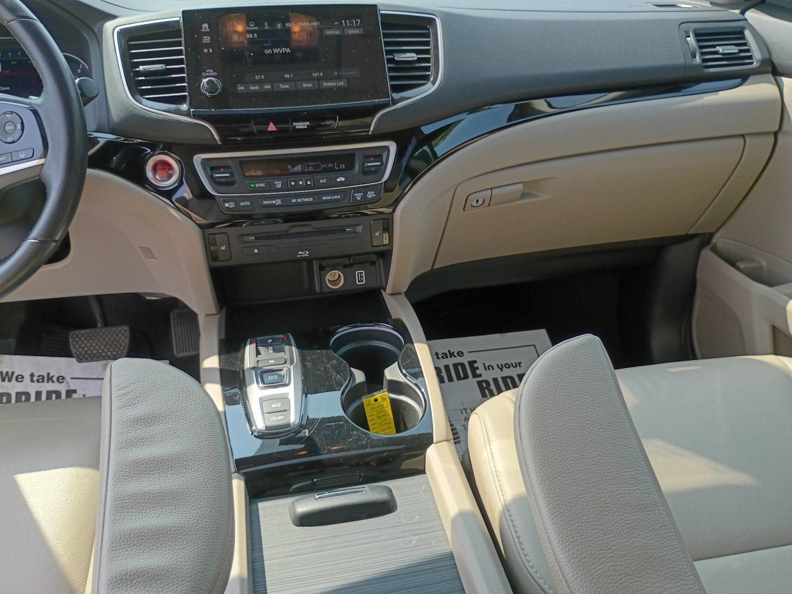 Used 2021 Honda Pilot Touring image 12