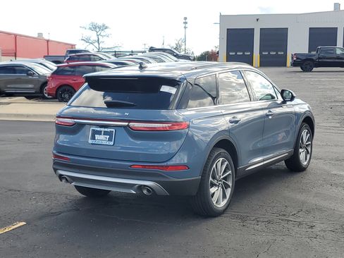 New 2026 Lincoln Corsair Premiere image 4