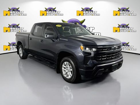 Used 2023 Chevrolet Silverado 1500 RST w/ Max Trailering Package AWD/4WD image 3
