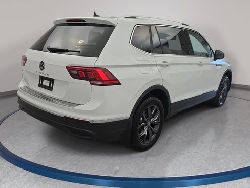 Used 2023 Volkswagen Tiguan SE FWD image 5