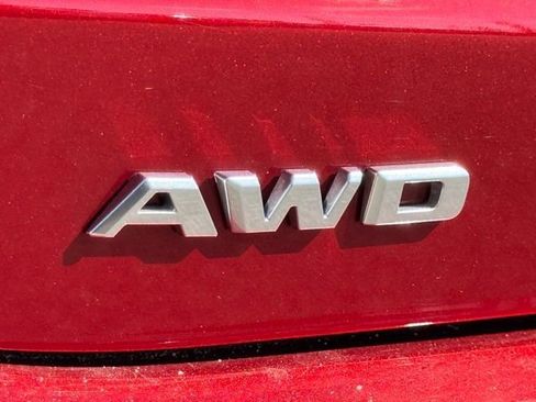 Certified 2024 Cadillac XT6 Premium Luxury w/ Platinum Package image 10