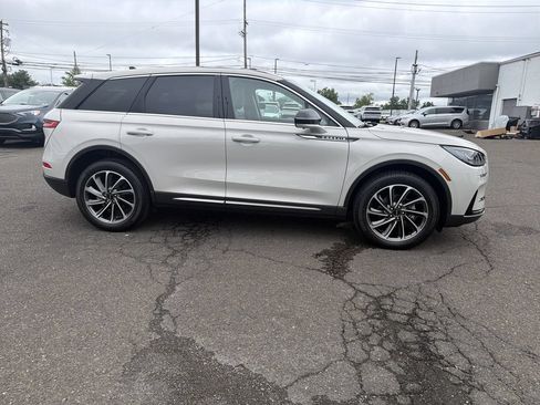 Certified 2023 Lincoln Corsair AWD w/ Equipment Group 101A image 6