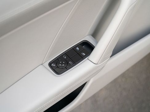 Used 2021 Porsche 911 Carrera S image 12