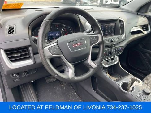 Used 2023 GMC Terrain SLE w/ Driver Convenience Package FWD image 7