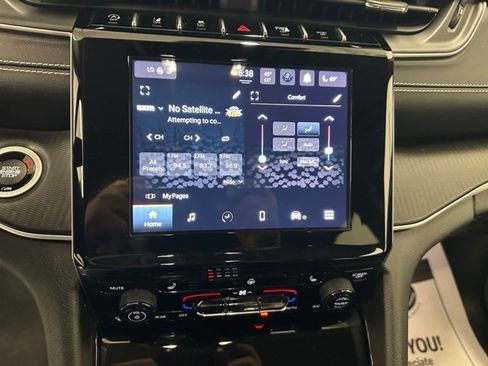 Used 2023 Jeep Grand Cherokee L Laredo w/ Luxury Tech Group I image 32