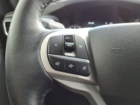 Certified 2023 Ford Explorer XLT w/ Equipment Group 202A AWD/4WD image 16