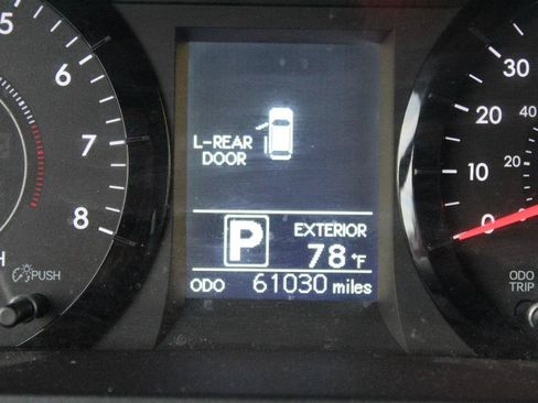Used 2016 Toyota Sienna LE FWD image 15