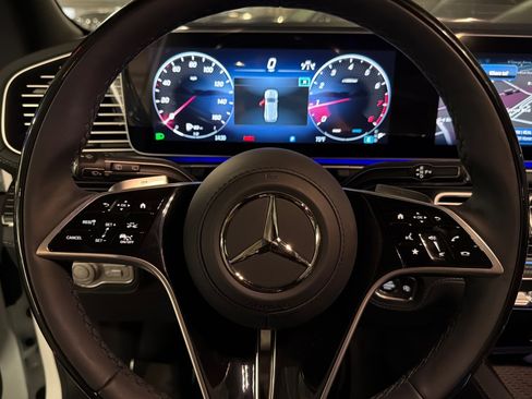 New 2026 Mercedes-Benz Maybach GLS 600 4MATIC image 24