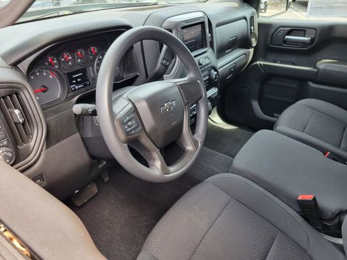 Used 2020 Chevrolet Silverado 1500 Custom Trail Boss w/ Custom Convenience Package image 3