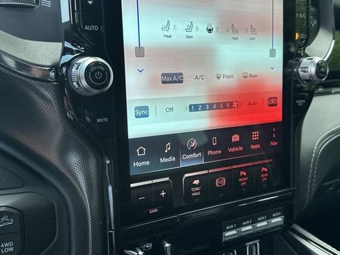 New 2026 RAM 2500 Limited AWD/4WD image 26
