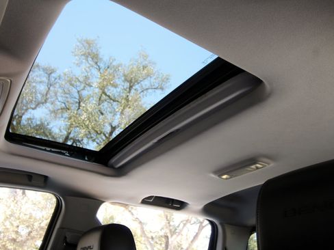 Used 2016 GMC Sierra 2500 Denali w/ Duramax Plus Package image 36