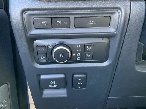 Used 2022 Ford F150 Platinum w/ Equipment Group 701A High image 36