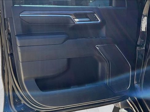 Used 2023 Chevrolet Silverado 1500 LT image 17