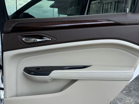Used 2013 Cadillac SRX Premium FWD image 24