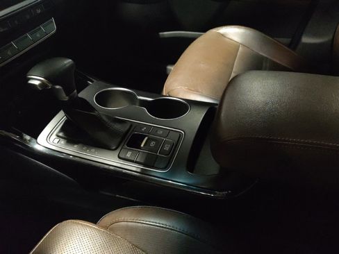 Used 2020 Kia Sorento SX image 26