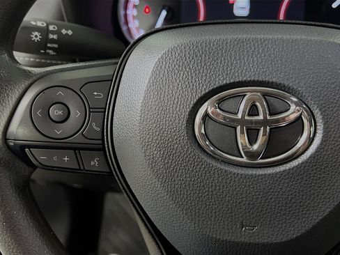 Used 2024 Toyota RAV4 XLE image 19