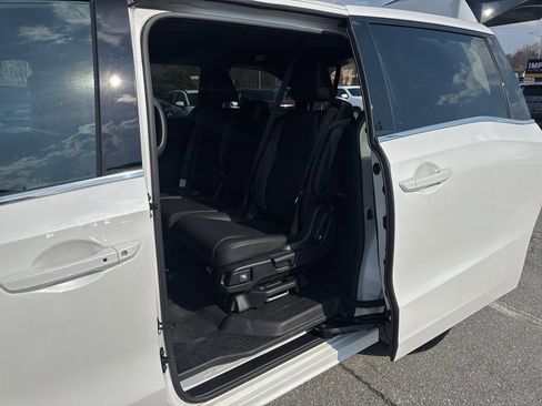 Used 2025 Honda Odyssey Sport-L image 29